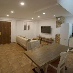 https://habitacin-en-casa-de-3-habitaciones-en-centro-histrico.es-andalucia.com
